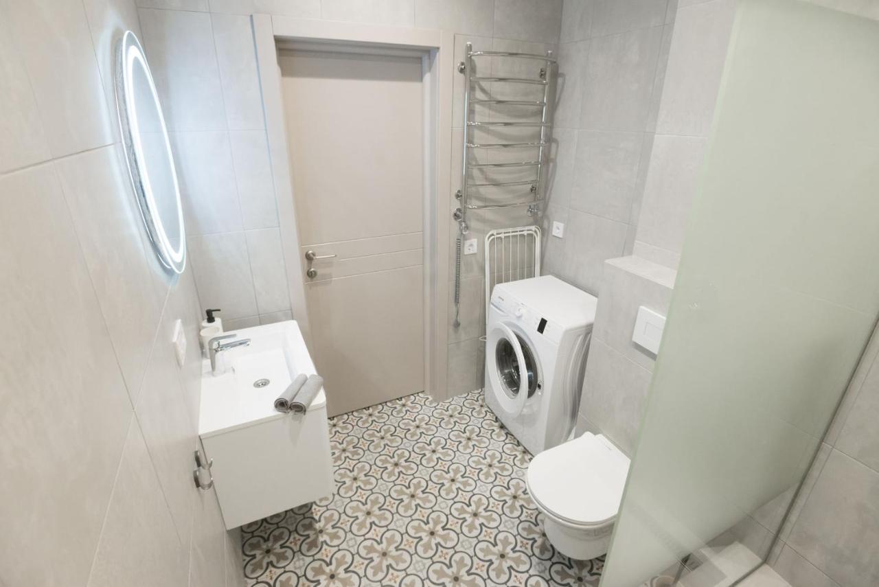 Scandinavian Apartment Elegant Lviv Eksteriør billede